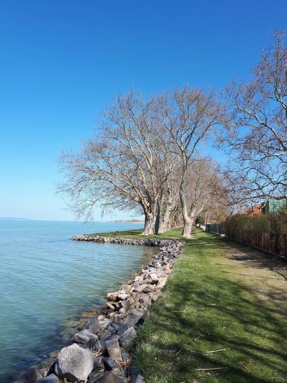 Balaton View Apartment Balatonboglár Exteriör bild